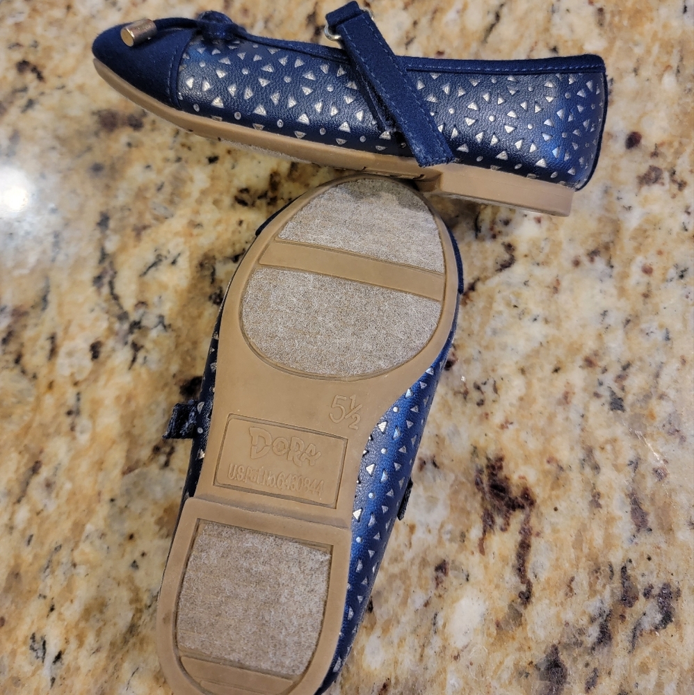 Baby flats